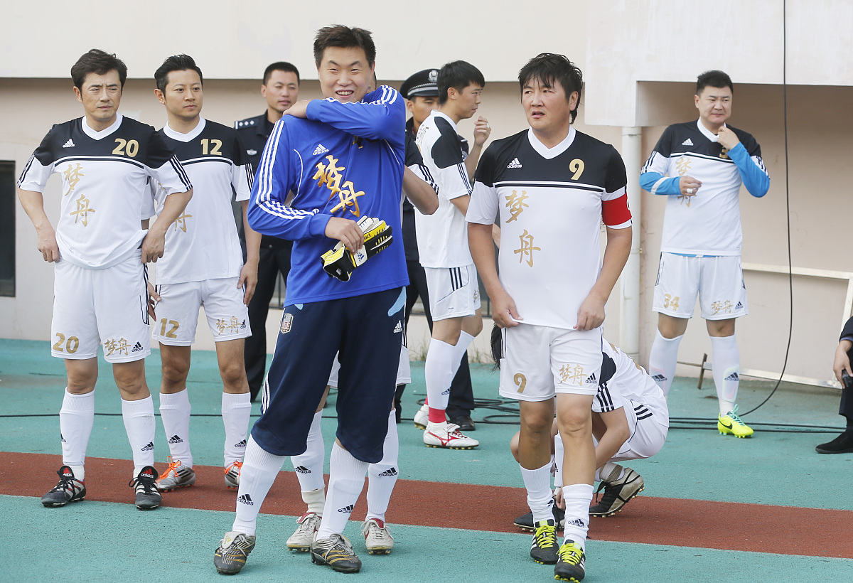 国内队伍在亚洲赛事中表现卓越