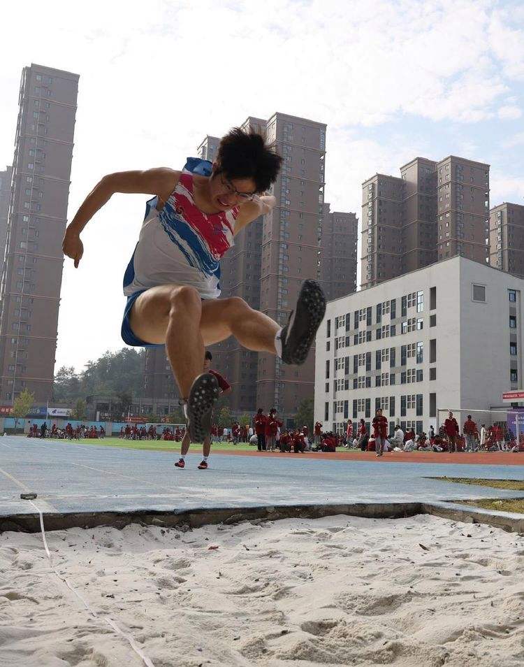 德赢体育-苏格兰队奋勇拼搏，坚信在国际赛场有所斩获的简单介绍
