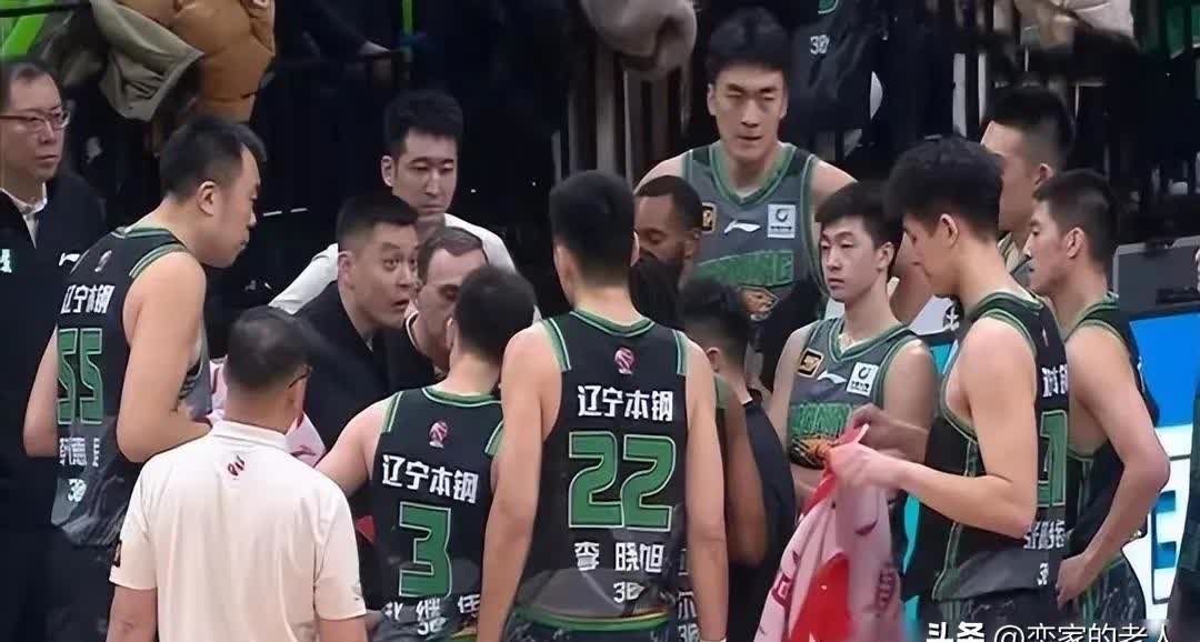 辽宁球员连续攻防坚持向胜利努力前行的简单介绍